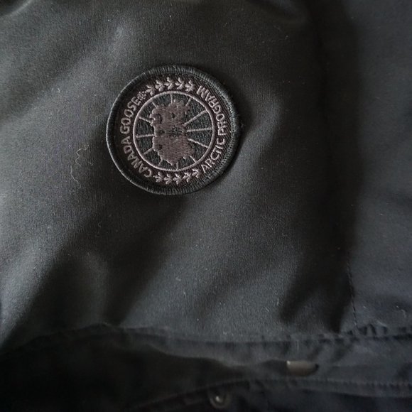 Canada Goose Granby Down Vest BLACK LABEL - Picture 5 of 5